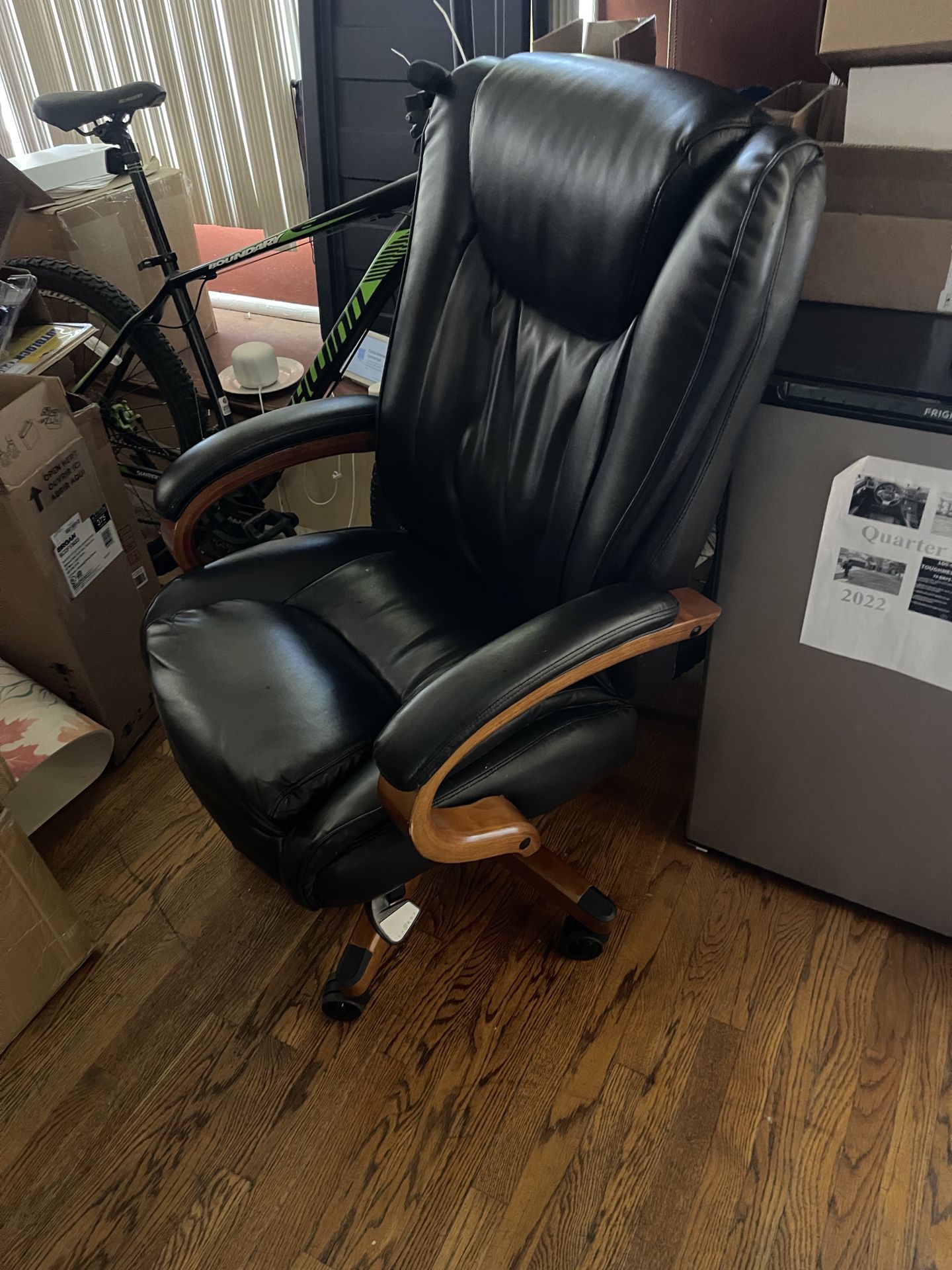 Black Lazy Boy Office Chair Good Condition