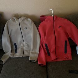 Nike Tech Small Both
