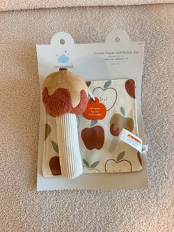 Cloud Island Crinkle Paper and Rattle Set