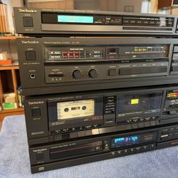 Vintage Stereo / Technics Amplifier, Tuner, Cassette, CD & Turntable 