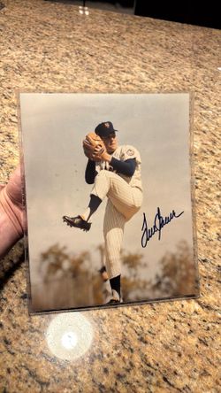Autographed Tom Seaver 8X10 photo