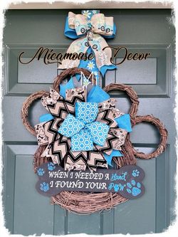 Paw Wreath