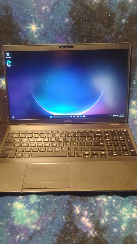 Dell Precision 3541 Workstation Laptop