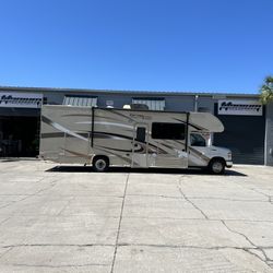 2016 THOR MOTOR COACH Freedom Elite 29FE