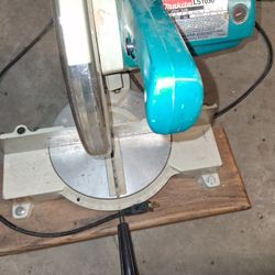 Makita 10inch Miter Saw