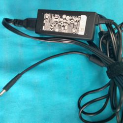 Dell 45W AC Adapter Charger Inspiron Vostro  19.5v 2.31A
