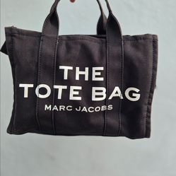Marc Jacobs Women's The Medium Tote Bag Black Brand New 100% Authentic