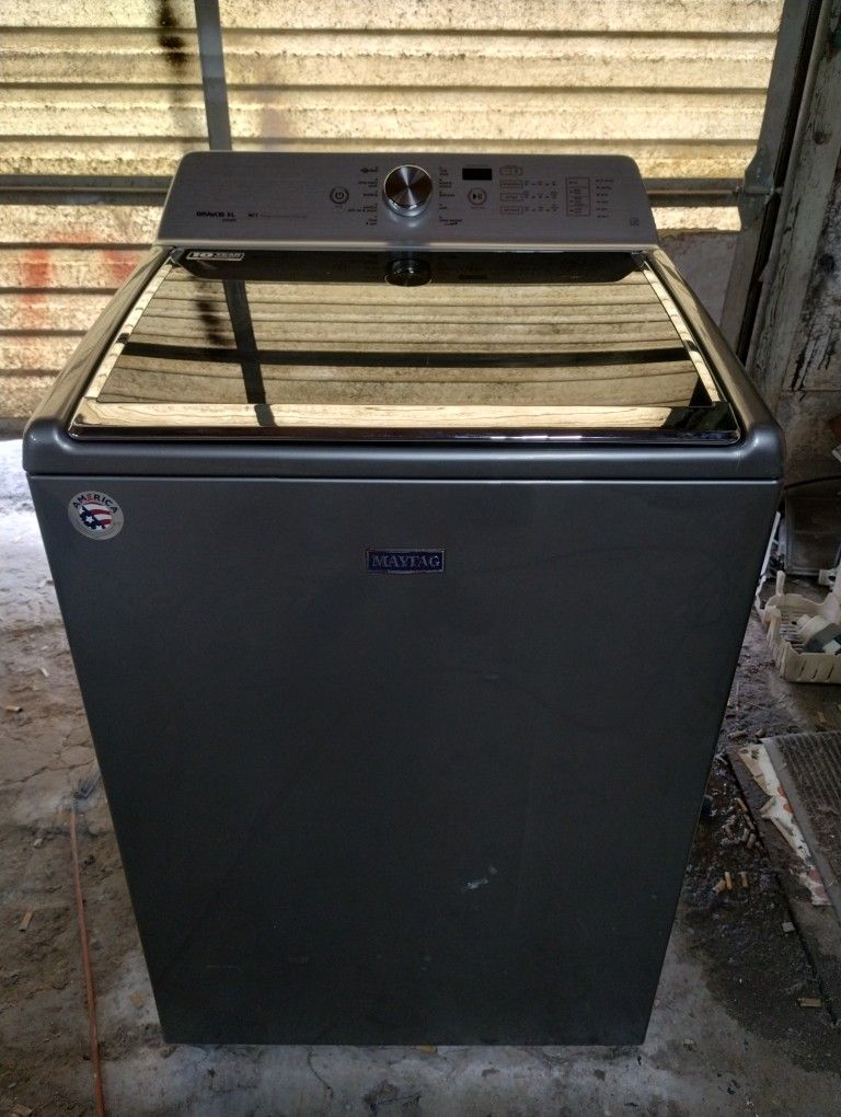 Large Capacity Maytag Washer 
