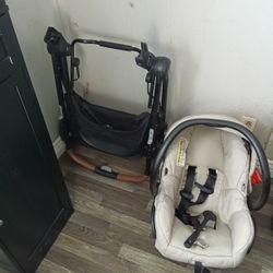 Maxi Cosi Car Seats Stroller And Bassinet 