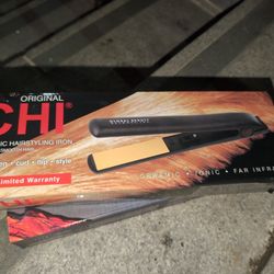 Chi ceramic Hairstyling Iron ** New