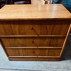 Mid Century ‘67 Drexel Bureau 