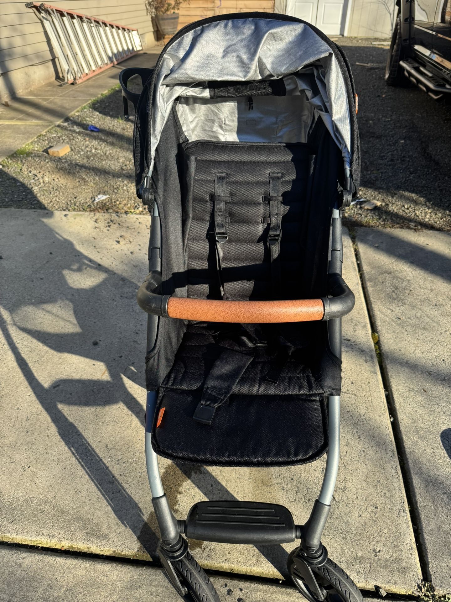 Zoe Tour V1 Stroller+ Accessories