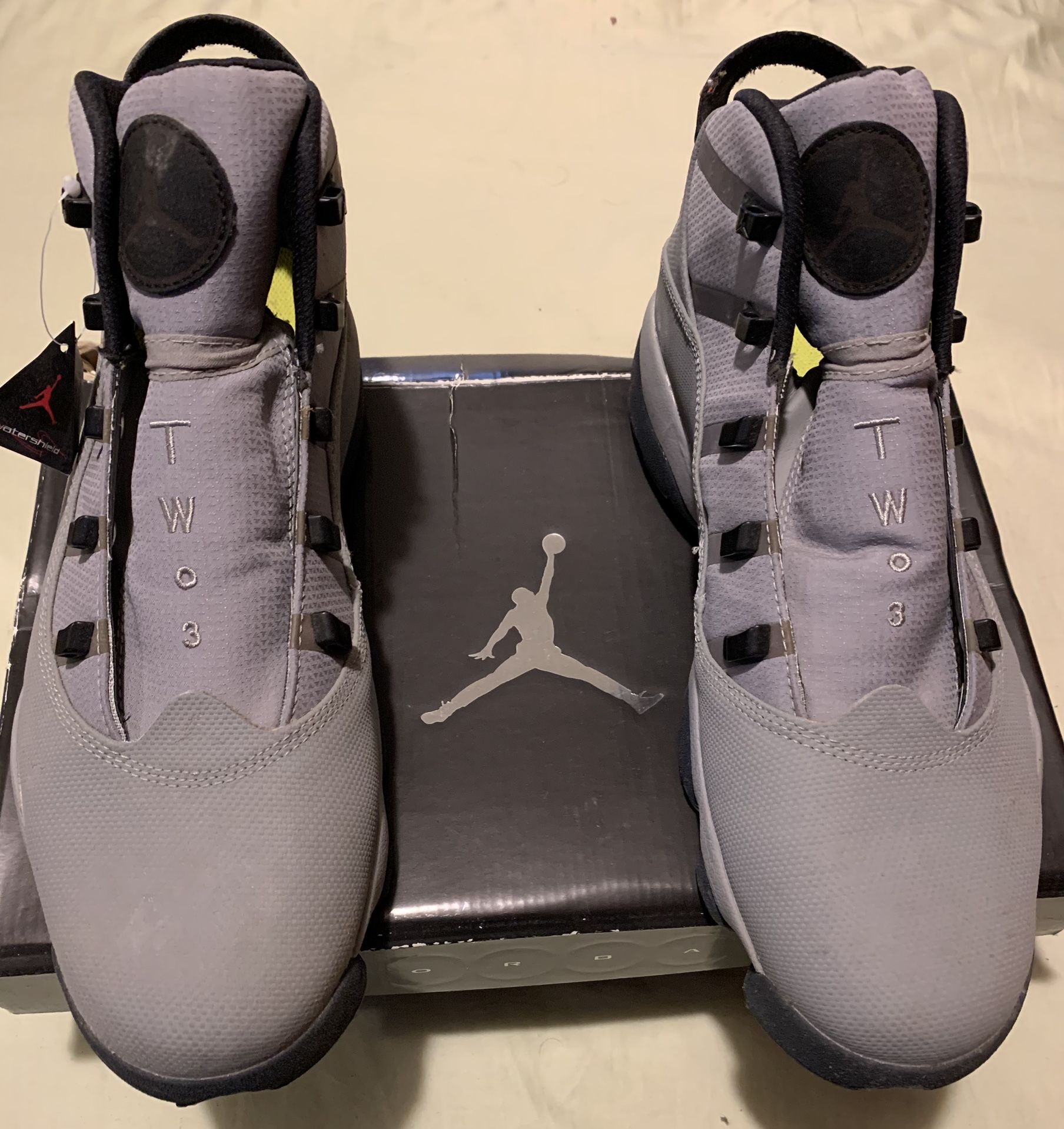 Brand New Men’s Nike Michael Air Jordan’s Basketball Winterized 6 Rings Light Charcoal/High Voltage 