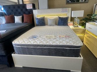Brand new bedroom sets ( Bedframe +dresser + mirror+night stand