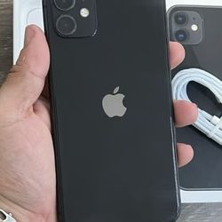Apple iPhone 11 - 64 GB - Black (Unlocked) 78% w/ Original Box