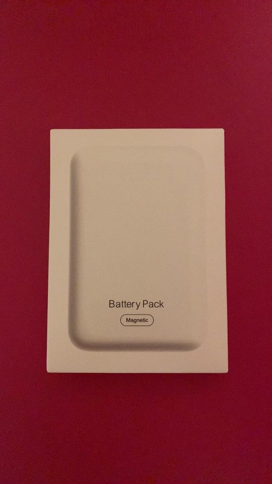 Brand New Apple IPhone Magnetic Power Bank MagSafe Battery Pack Wireless Fast Charger
