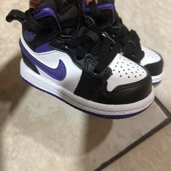 Jordan 1 Mid