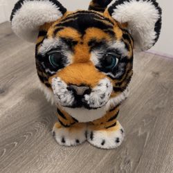 FurReal friends RoaringTyler the Playful Tiger