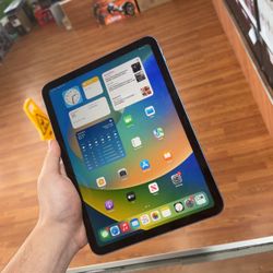iPad 10th Generation WiFi Only 64GB Used 