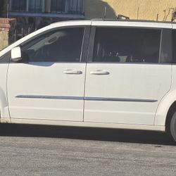 2012 Chrysler Town & Country