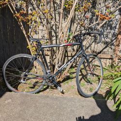 Felt Gravel Bike 59cm. Carbon Fiber Fork, Aluminum Frame 