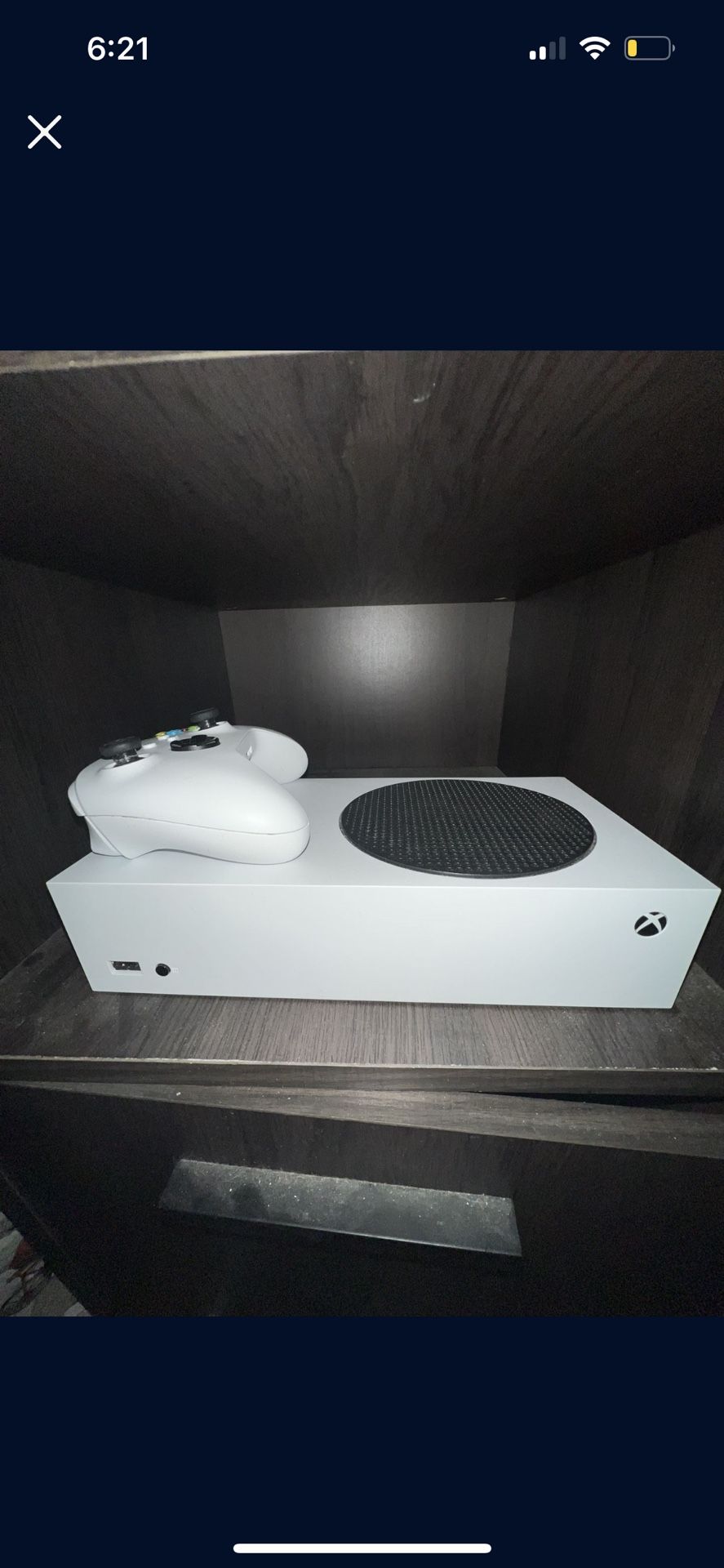 Xbox Series S With Controller