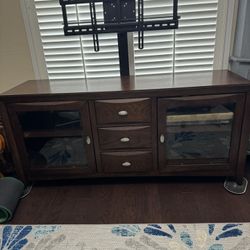 Entertainment Stand With Tv Mount 