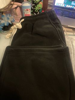 black jort sweatpants