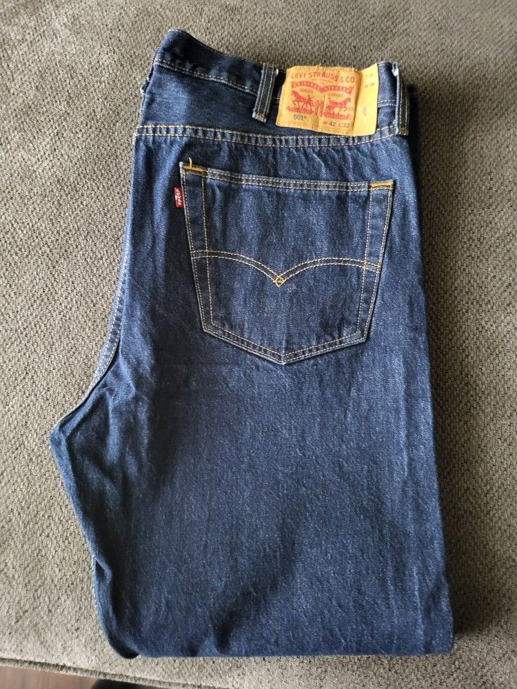 Levi's 42x32
