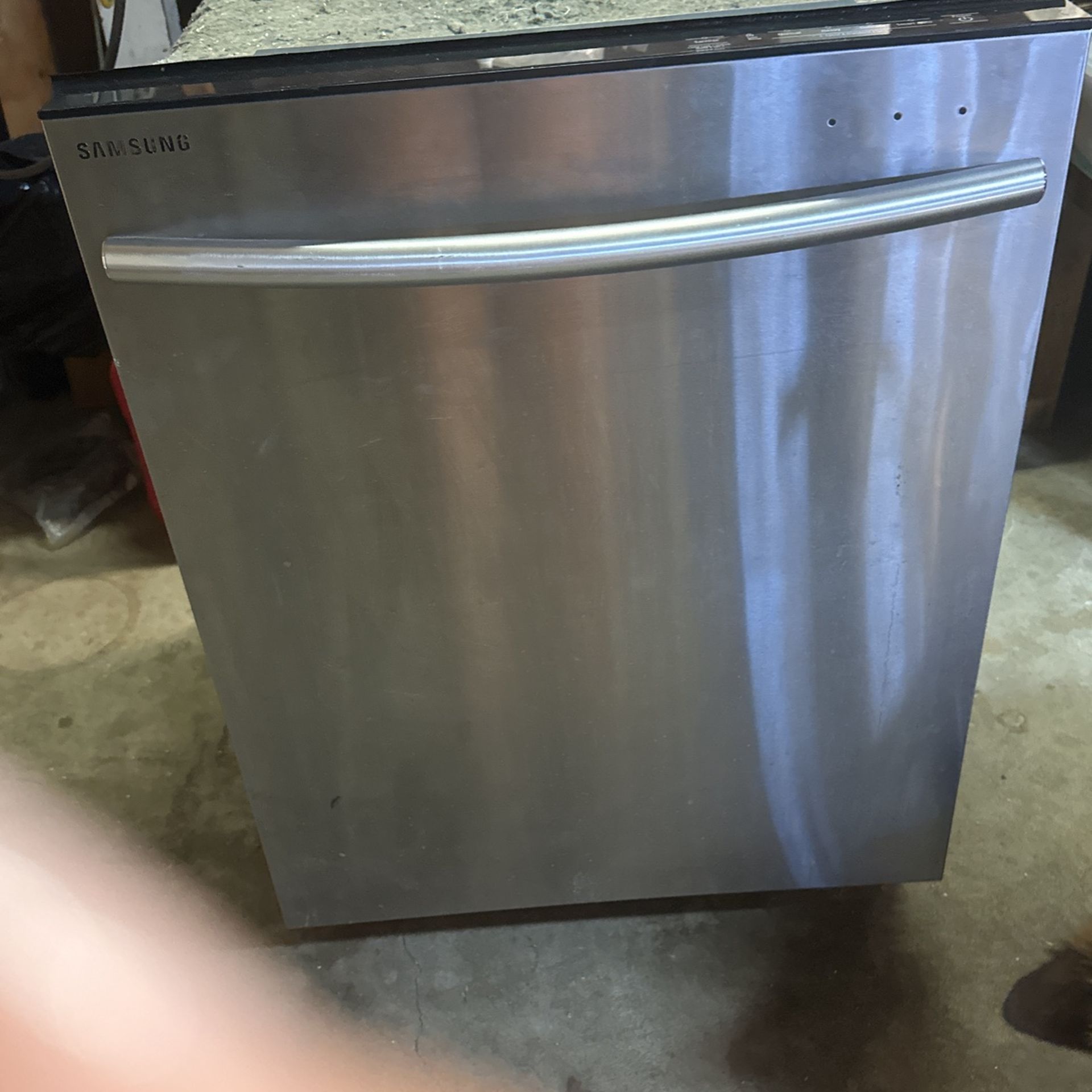 Samsung - Smart 42dBA Dishwasher with StormWash+ and Smart Dry - Stainless Steel