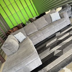 Ashley Furniture Sectional Sofa Couch (DELIVERY AVAILABLE)