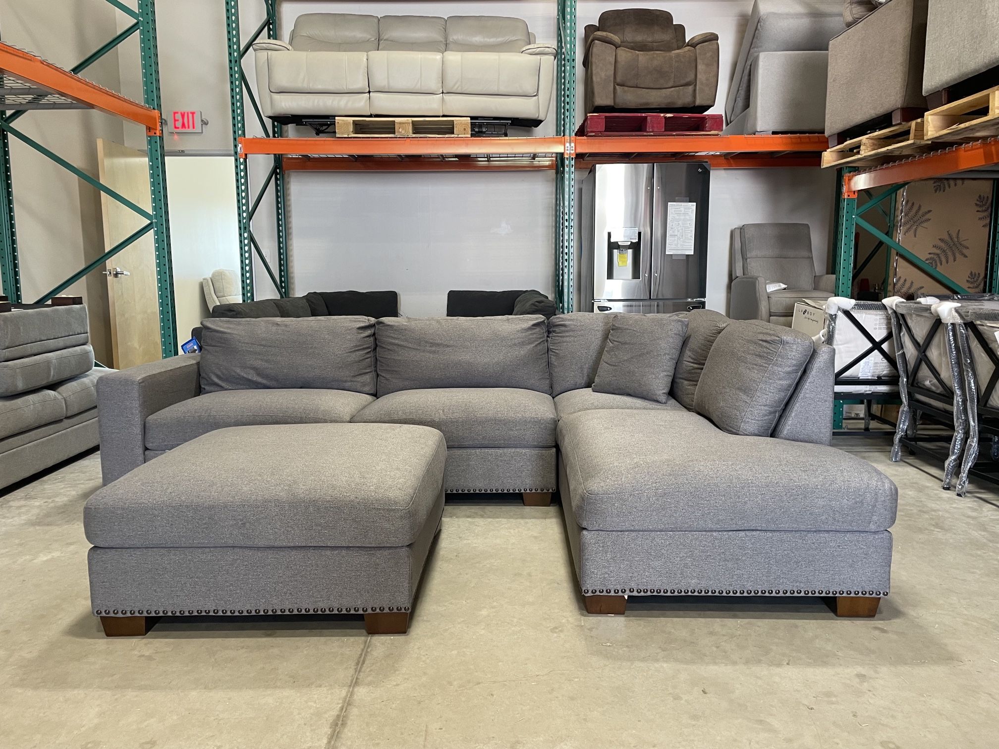🏷WAREHOUSE CLEARANCE | Thomasville Artesia Fabric Sectional with Ottoman, Gray 💥 We Finance