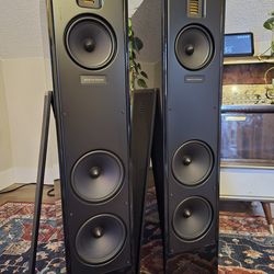 Martin Logan Motion 40 Floorstanding Speakers