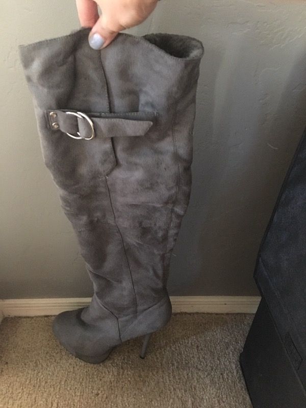 Size 8 over the knew faux fur lined high heel boots gray