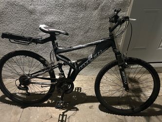 Tengo bicicleta y escaleras de diferentes medidas