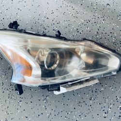 Nissan Altima 2015 Headlights