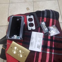 Floor Box With 15 Amp Outlet 