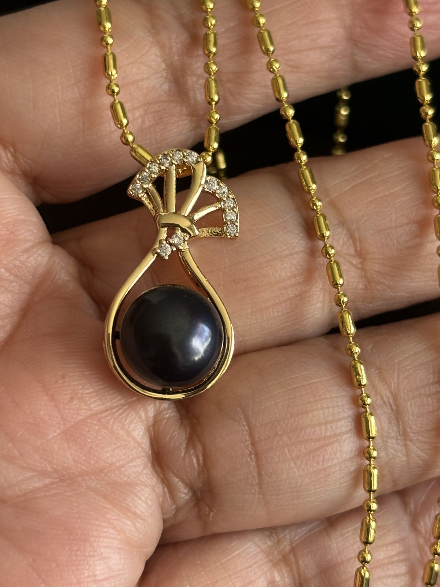 21” Real Black Pearl Necklace