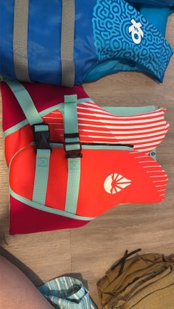 2 Kids Life Jackets - blue and red life jackets- COAST GUARD APPROVED