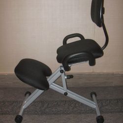 Deluxe Ergonomic Posture kneeling Office chair - Like New.