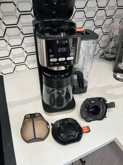 Dual Brew 12-Cup Hot and Iced Coffee Maker, Single-Serve, Compatible with K-Cups