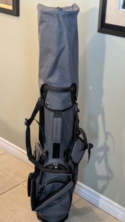 BRAND NEW PRO GOLF MASTERS PGM PREMIUM DESIGN 5-WAY TOP 7 ZIPPERS POCKETS DUAL STRAPS SEMI CONCEALED GOLF STAND BAG is STYLISH GRAY/ BLACK COLOR AND B