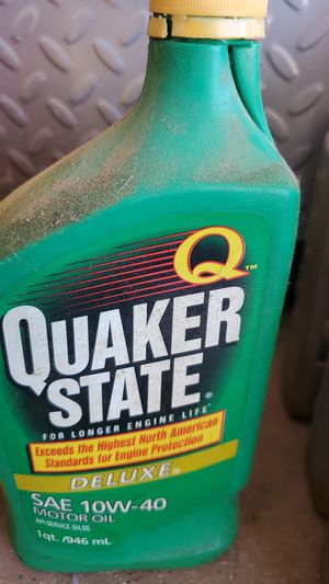 Photo Quaker state 10w-40 motor oil