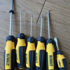 Stanley, Steel 12.90 x 6.10 x 1.50 Inches Ergonomic Bi Material Screwdriver Set 6 Piece
