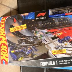 HOT WHEELS RACING FORMULA ONE 