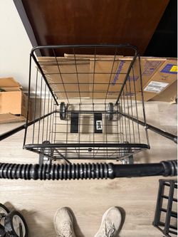 Costco shopping wagon  MOVE OUT SALE