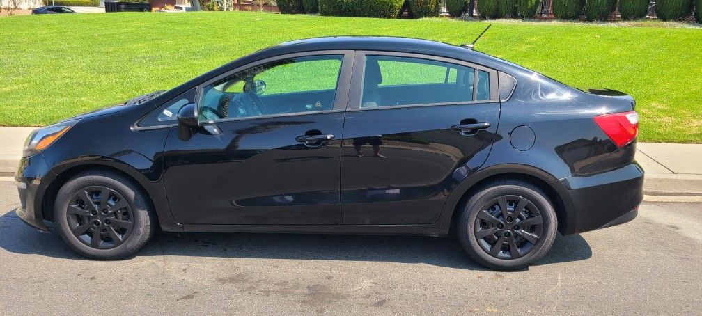 2017 KIA Rio