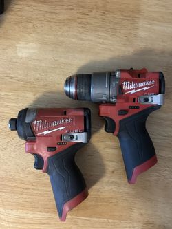 Milwaukee M12 Combo Kit Tool Hammer Drill And Impact Driver