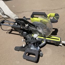 RYOBI Compound Sliding Miter Saw