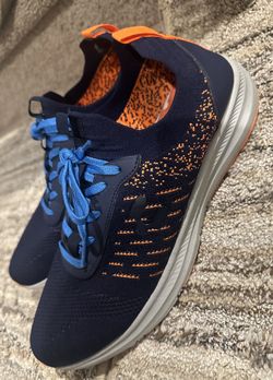 Men's Shoes / Size 9.5